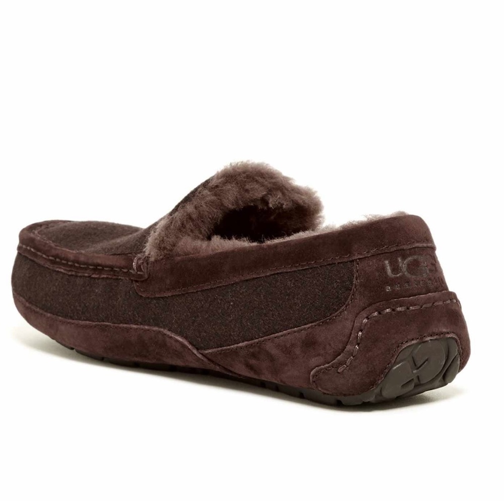 NEW MEN’S SIZE 10 Brown UGG Slippers/Shoes - Picture 6 of 7